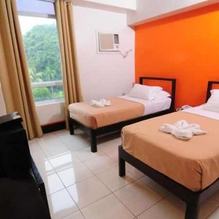 Negrense Suites Bacolod Eksteriør billede