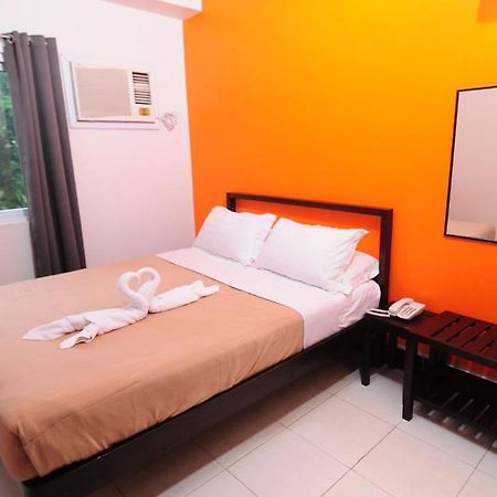 Negrense Suites Bacolod Eksteriør billede