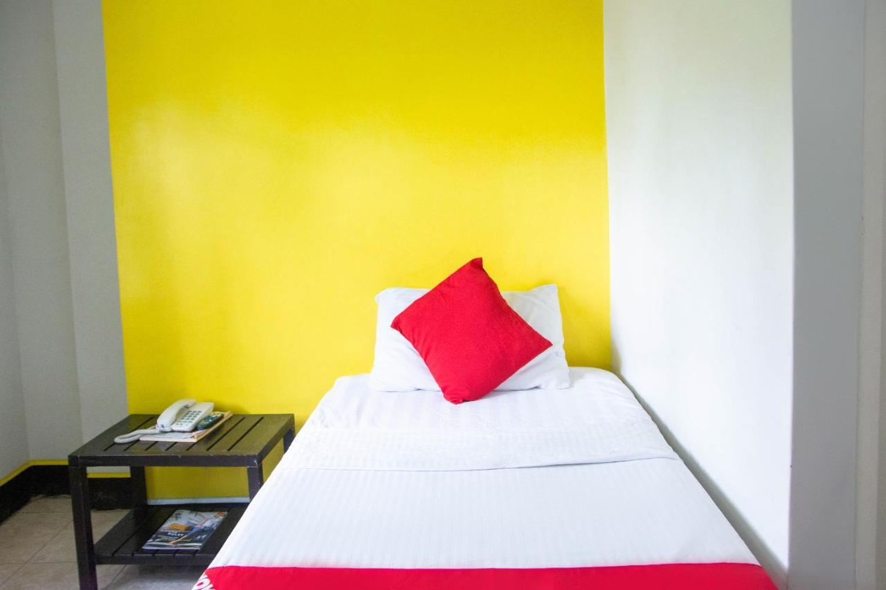 Negrense Suites Bacolod Eksteriør billede