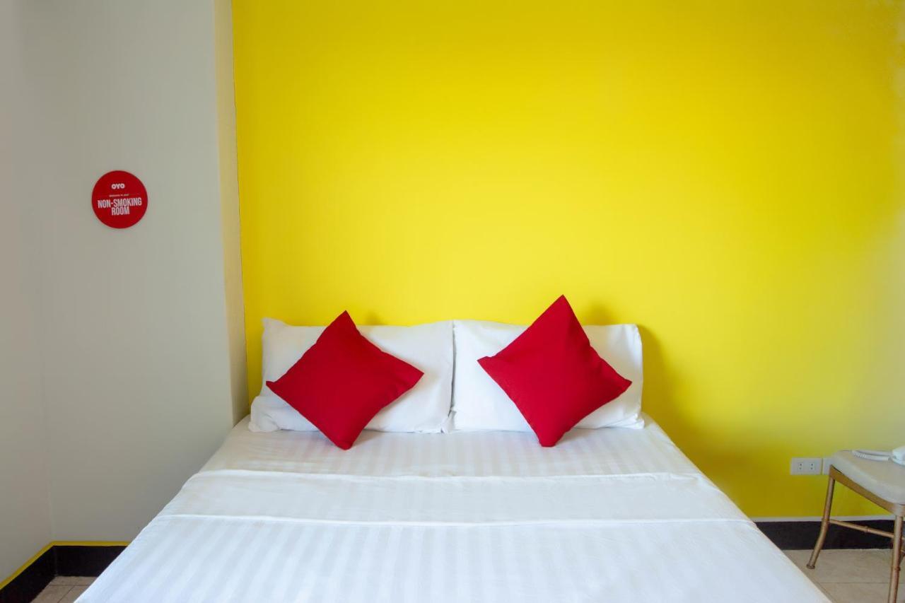 Negrense Suites Bacolod Eksteriør billede