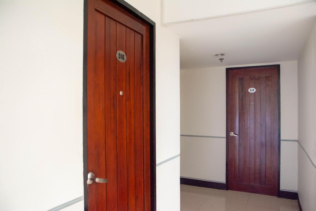 Negrense Suites Bacolod Eksteriør billede