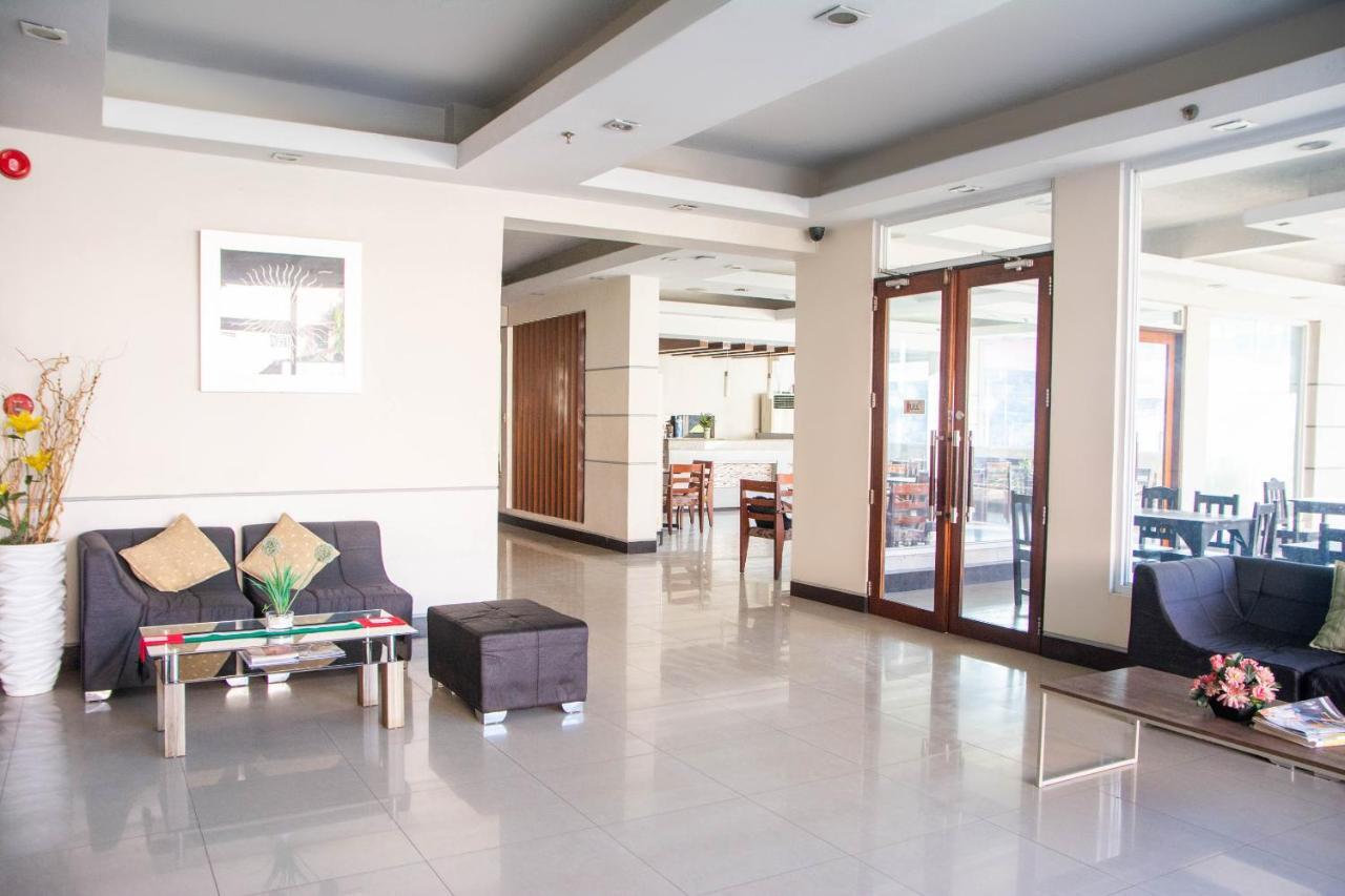 Negrense Suites Bacolod Eksteriør billede